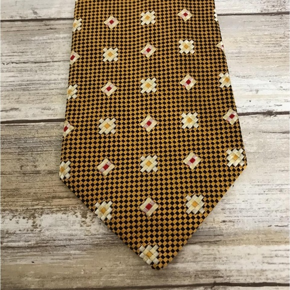 Burberry Gold Printed Silk Tie - Picture 3 of 4